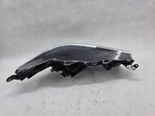 Laden Sie das Bild in den Galerie-Viewer, Frontscheinwerfer Toyota IV Yaris EUK06 Links Scheinwerfer Headlight SCH9827104989if