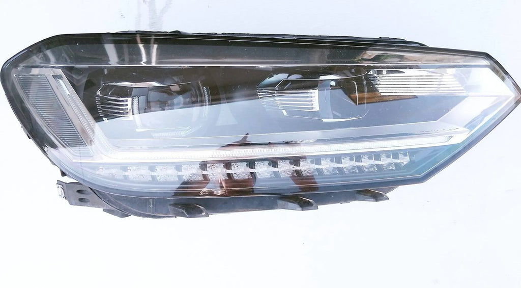 Frontscheinwerfer VW Touran 5TB941082A 030129923400 LED Rechts Headlight