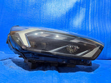Laden Sie das Bild in den Galerie-Viewer, Frontscheinwerfer Audi A1 82A941034B Rechts Scheinwerfer Headlight SCH2085093129jv