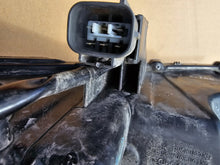 Load image into Gallery viewer, Frontscheinwerfer Toyota Hilux VIII LED Rechts Scheinwerfer Headlight SCH6481309383cc
