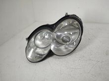 Laden Sie das Bild in den Galerie-Viewer, Frontscheinwerfer Mercedes-Benz Sl R230 A2308207661 Xenon Links Headlight SCH7030188441rm