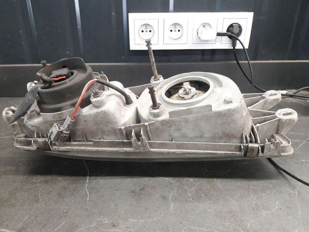 Frontscheinwerfer Mitsubishi Galant IV Links Scheinwerfer Headlight