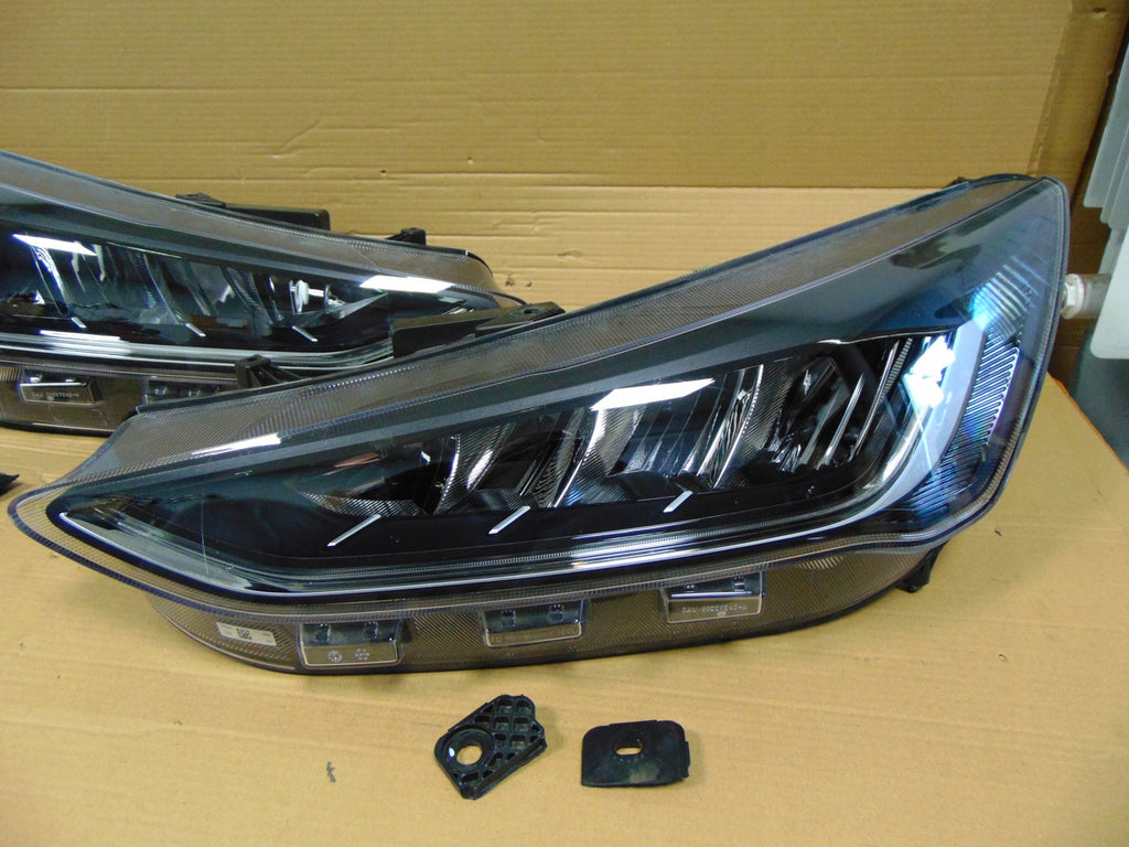 Frontscheinwerfer Ford Focus NX7B-13E014-CF LED Rechts Scheinwerfer Headlight