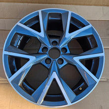 Laden Sie das Bild in den Galerie-Viewer, 1x Alufelge 17 Zoll 7.0" 5x100 43ET Glanz Graphit 82A601025AA Audi A1 Mg FEL5247959955yv