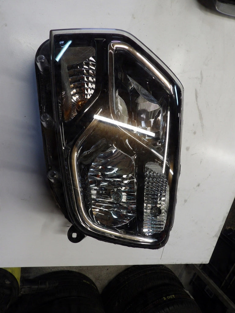 Frontscheinwerfer Dacia Duster 260100156R 260608209R Rechts oder Links