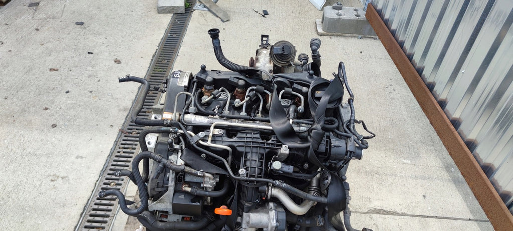 Motor Audi Skoda VW CAYB 1.6 TDI 90PS 66kW Diesel Engine Komplett