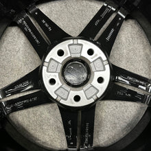 Load image into Gallery viewer, 4x Alufelge 18 Zoll 8.5" 5x112 29ET Glanz Silber 8W0601025 Audi A4 Rim Wheel FEL1144485236av