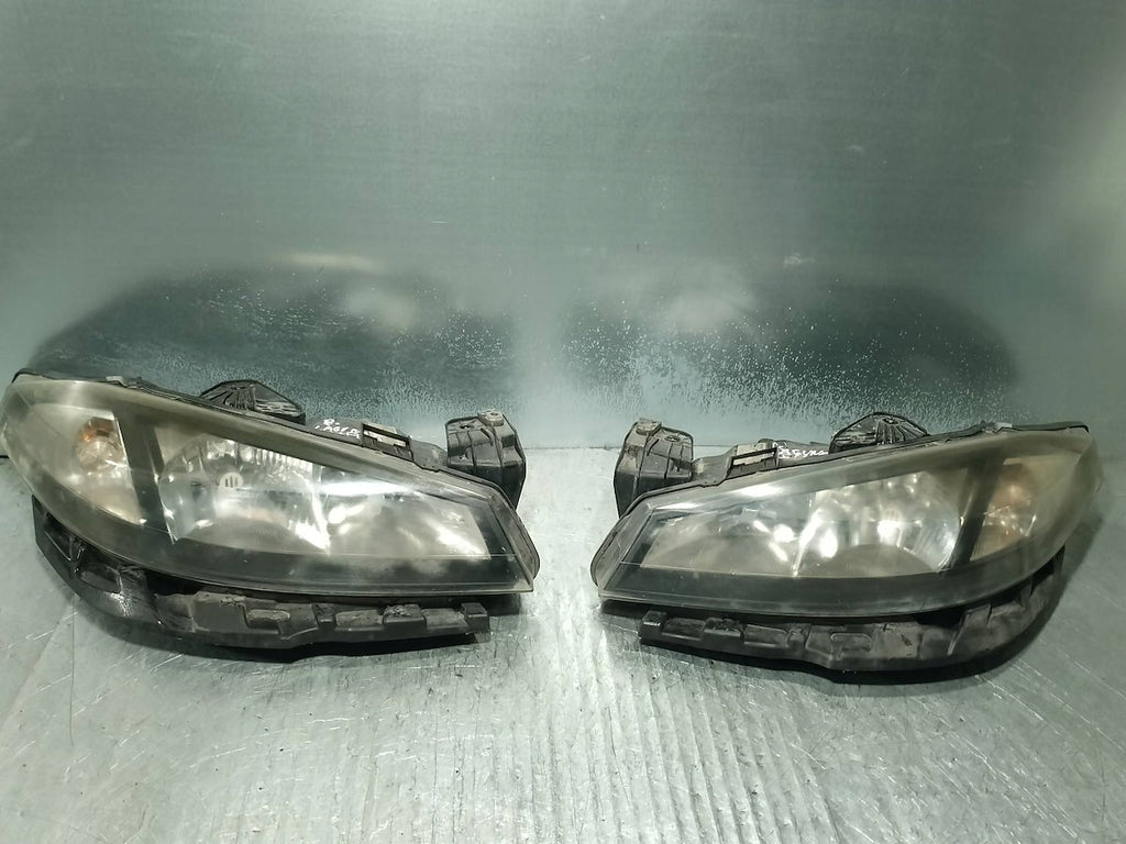 Frontscheinwerfer Renault Laguna II 8200481196 8200481197 Rechts oder Links SCH7058904918zt