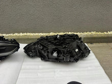 Laden Sie das Bild in den Galerie-Viewer, Frontscheinwerfer BMW 4 G22 G23 5A3B2F3 5A3B2F4 Ein Satz Scheinwerfer Headlight SCH7640886139aq