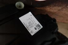 Laden Sie das Bild in den Galerie-Viewer, Frontscheinwerfer Mercedes-Benz Cla A1189063100 A1189063100A1189063100 LED Links SCH3885961004cd