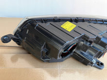 Laden Sie das Bild in den Galerie-Viewer, Frontscheinwerfer Skoda Octavia III 5E1941016 Rechts Scheinwerfer Headlight SCH4169906095jc