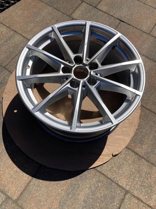 1x Alufelge 17 Zoll 5x112 6896762 BMW 5 G31 G30 Rim Wheel FEL3259619452mk