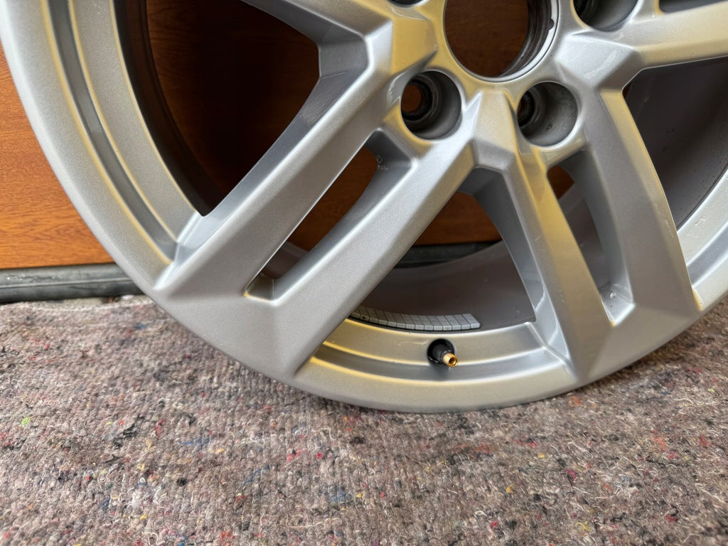 1x Alufelge 17 Zoll 7.0" 5x112 42ET 8W0601025P Audi A4 B9 Rim Wheel FEL2005285498sg