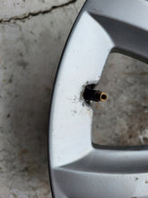 Load image into Gallery viewer, 1x Alufelge 18 Zoll 7.5" 5x108 49ET Glanz Silber 9671401877 Peugeot 308 Ii FEL5926228379kl