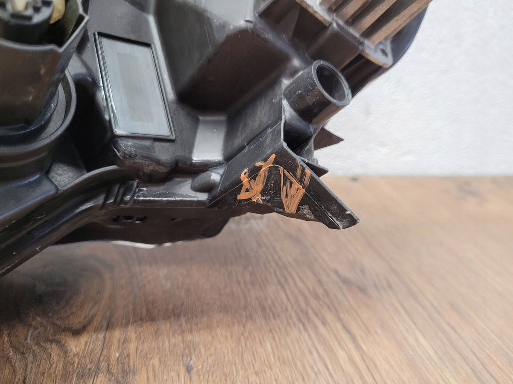 Frontscheinwerfer Renault Koleos II 260109289R 90055784 Rechts Headlight SCH2958503740yf