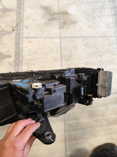 Laden Sie das Bild in den Galerie-Viewer, Frontscheinwerfer Skoda 3V1941016C LED Rechts Scheinwerfer Headlight