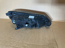 Load image into Gallery viewer, Frontscheinwerfer Skoda Superb III 3V1941015A Xenon Links Scheinwerfer Headlight