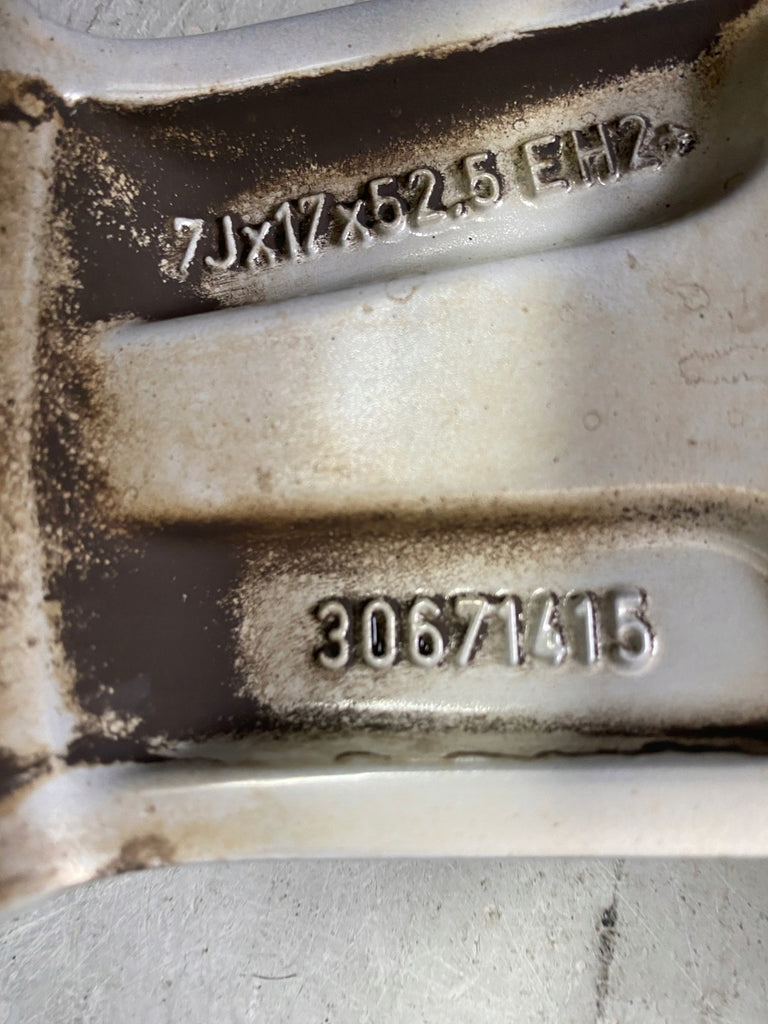 1x Alufelge 17 Zoll 7.0" 5x108 52,5ET 31255308, 30671415 Volvo C30 S40 V50