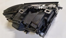 Load image into Gallery viewer, Frontscheinwerfer Audi A4 B6 Xenon Links Scheinwerfer Headlight