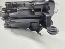 Laden Sie das Bild in den Galerie-Viewer, Frontscheinwerfer Skoda Kamiq 658941015F Links Scheinwerfer Headlight SCH1068212617pw