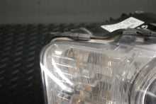 Laden Sie das Bild in den Galerie-Viewer, Frontscheinwerfer Audi A8 Xenon Rechts Scheinwerfer Headlight