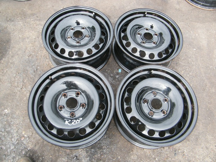 4x Alufelge 15 Zoll 6.0" 5x112 47ET Schwarz VW Caddy V Golf III Jetta VI Touran FEL5327104153tl