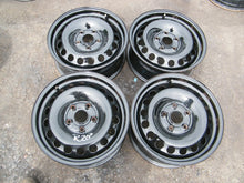 Laden Sie das Bild in den Galerie-Viewer, 4x Alufelge 15 Zoll 6.0" 5x112 47ET Schwarz VW Caddy V Golf III Jetta VI Touran FEL5327104153tl