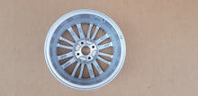 Laden Sie das Bild in den Galerie-Viewer, 1x Alufelge 15 Zoll 6.0&quot; 4x100 Renault Rim Wheel