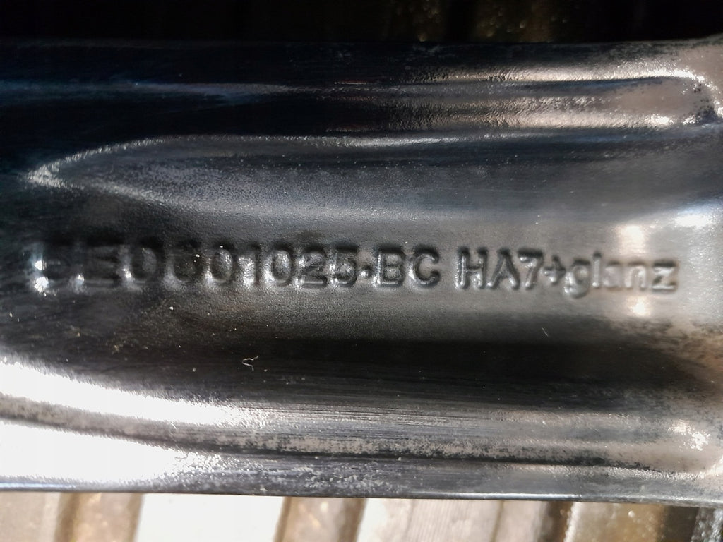 1x Alufelge 17 Zoll 7.0" 5x112 49ET Glanz Silber 025BC Mg Octavia I Rim Wheel FEL8925738568pd