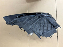 Laden Sie das Bild in den Galerie-Viewer, Frontscheinwerfer VW Touareg 7p5 7P5941033A Xenon Links Scheinwerfer Headlight SCH6190687963tb