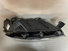 Laden Sie das Bild in den Galerie-Viewer, Frontscheinwerfer Dacia Sandero III 260607161R LED Links Scheinwerfer Headlight