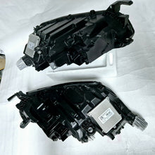Laden Sie das Bild in den Galerie-Viewer, Frontscheinwerfer Skoda Octavia IV 5E4941016 Full LED Ein Satz Headlight SCH7907698306ge
