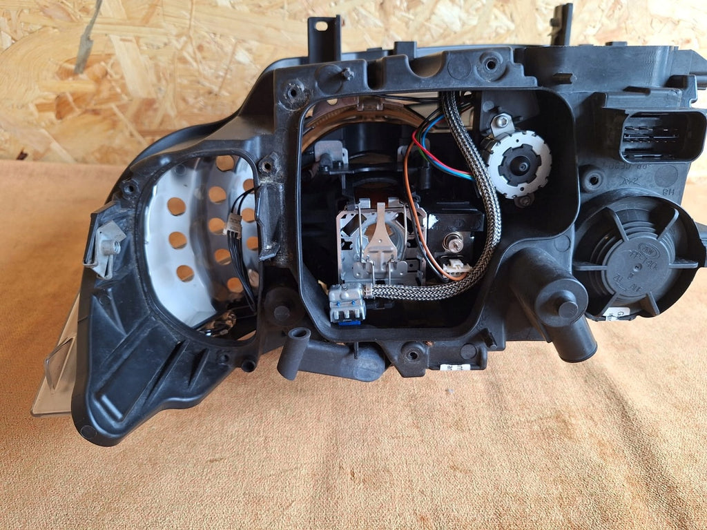 Frontscheinwerfer BMW 3 E91 E90 72025849 Xenon Rechts Scheinwerfer Headlight SCH6535440295fi