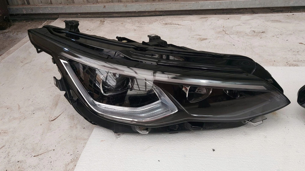 Frontscheinwerfer VW Golf VIII 5H1941036C 5H1941077G LED Ein Satz Headlight SCH2124368601xk