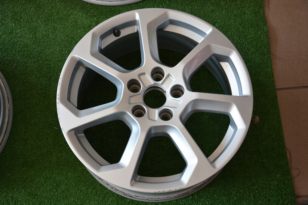 1x Alufelge 17 Zoll 7.0" 5x112 45ET Glanz Silber 81A601025D Audi Rim Wheel