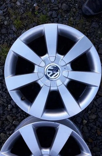 1x Alufelge 16 Zoll 6.5" 5x100 42ET Silber 1C0601025AB VW Golf Rim Wheel