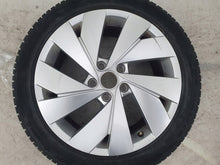 Load image into Gallery viewer, 1x Alufelge 17 Zoll 7.5" 5x112 51ET 5H0601025C VW Golf Viii Rim Wheel FEL6450433742es