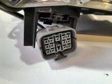 Laden Sie das Bild in den Galerie-Viewer, Frontscheinwerfer Mazda 2 D09K-51030 Full LED Rechts Scheinwerfer Headlight