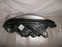 Load image into Gallery viewer, Frontscheinwerfer Mercedes-Benz W246 A2468200761 Ein Satz Scheinwerfer Headlight SCH9825658755hy