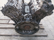 Load image into Gallery viewer, Motor Mercedes-Benz Viano W639 642990 3.0 CDI 204PS 150kW 177TKm Unkomplett