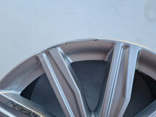 Load image into Gallery viewer, 1x Alufelge 19 Zoll 8.0&quot; 5x112 39ET Glanz Silber 4K0601025M Audi Rim Wheel