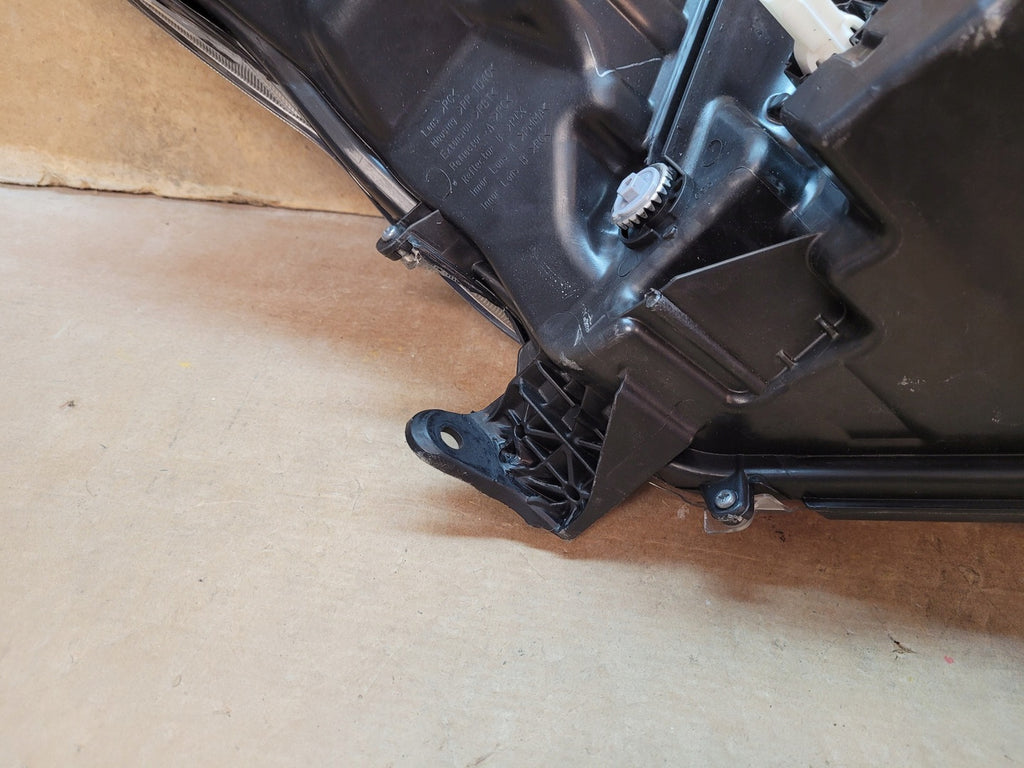 Frontscheinwerfer Toyota Yaris Links Scheinwerfer Headlight