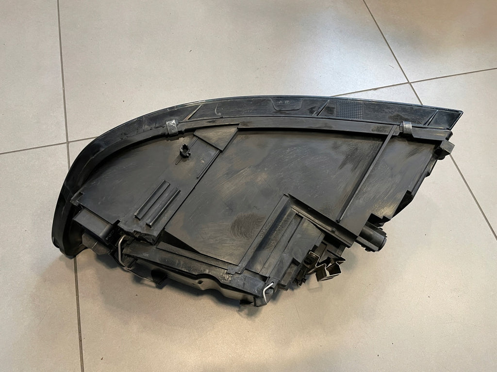 Frontscheinwerfer Volvo V50 30678917 Xenon Rechts Scheinwerfer Headlight SCH6706564334wu