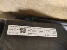 Laden Sie das Bild in den Galerie-Viewer, Frontscheinwerfer Skoda Superb III 3V1941015D Full LED Links Headlight