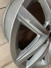Laden Sie das Bild in den Galerie-Viewer, 1x Alufelge 16 Zoll 6.5" 5x112 5G0601025CS VW Golf VII Sportsvan I Rim Wheel FEL4889130469vj