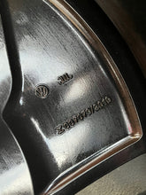 Load image into Gallery viewer, 1x Alufelge 21 Zoll 8.5" 5x112 40ET 11A601025S VW Id.3 Id.4 Rim Wheel FEL4009056190nq