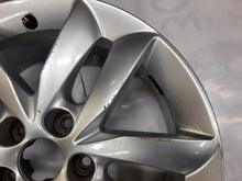 Laden Sie das Bild in den Galerie-Viewer, 1x Alufelge 17 Zoll 7.0&quot; 5x108 46ET Glanz Silber 9671401380 Peugeot 508