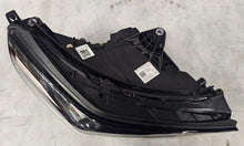 Laden Sie das Bild in den Galerie-Viewer, Frontscheinwerfer BMW 5 5A798D2-07 LED Rechts Scheinwerfer Headlight SCH1460389580eg