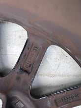 Load image into Gallery viewer, 1x Alufelge 15 Zoll 6.0&quot; 5x114.3 43ET KBA52164 Hyundai Rim Wheel