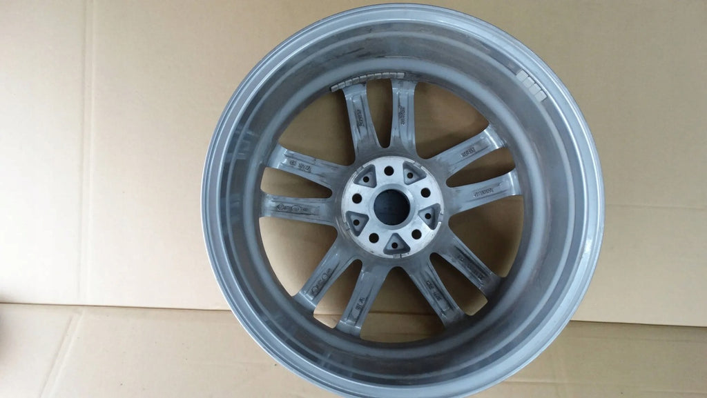 1x Alufelge 18 Zoll KBA52698 Audi Rim Wheel